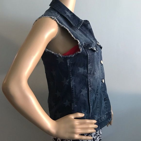 Rock & Republic | “Gunshow” Button Down Star Jean Vest in Blue with White Stars - Picture 11 of 15